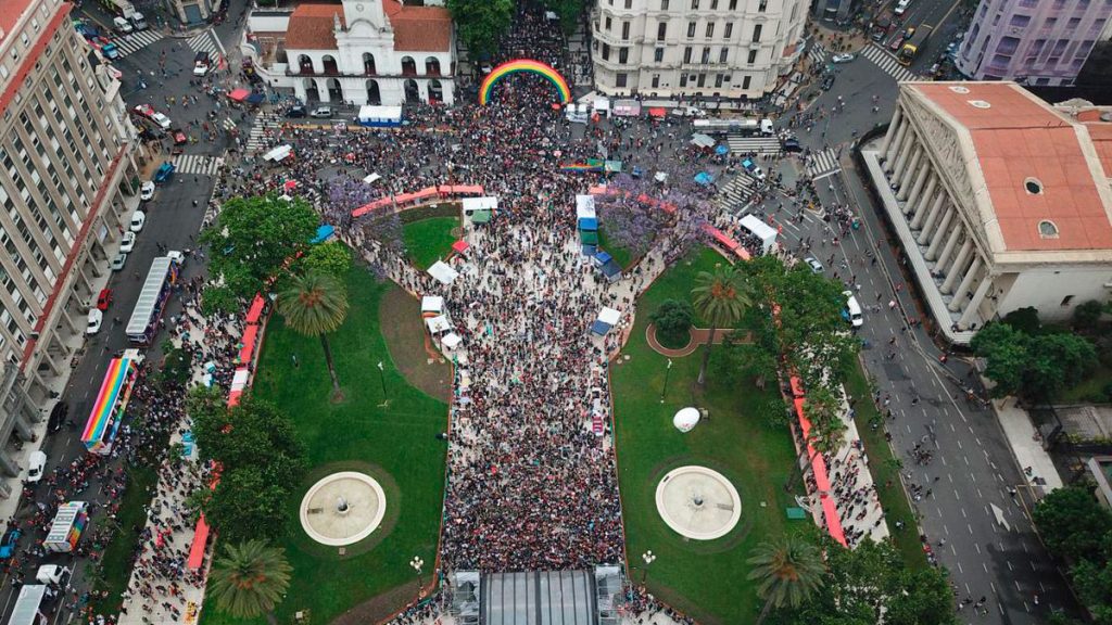 Como ocurre en CABA hace años, llega la primera marcha del orgullo en Lanús