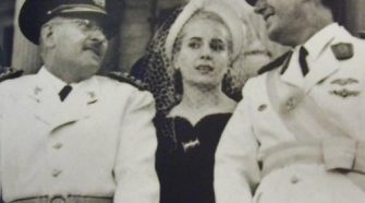Mercante Evita y Perón
