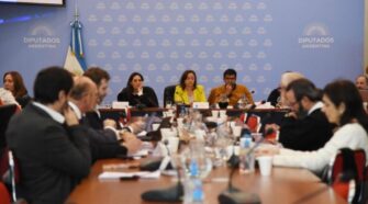 Reunión de la comisión de legislación general de la Cámara de Diputados para tratar el proyecto para pagar deuda externa con dólares fugados