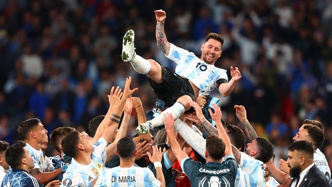 Messi festeja el logro de la Finalissima