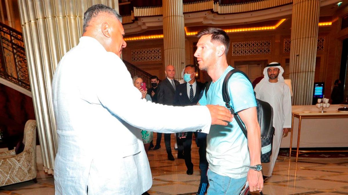 Lionel Messi se sumó al plantel en Abu Dhabi