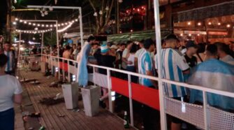 Se robaron las mesas de un local en Lanusita durante los festejos