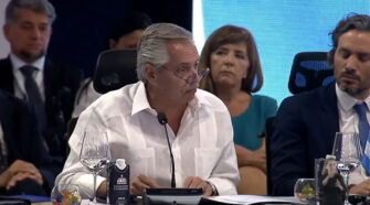 En la Cumbre Iberoamericana, Alberto Fernández denunció los sobrecargos "abusivos" del FMI