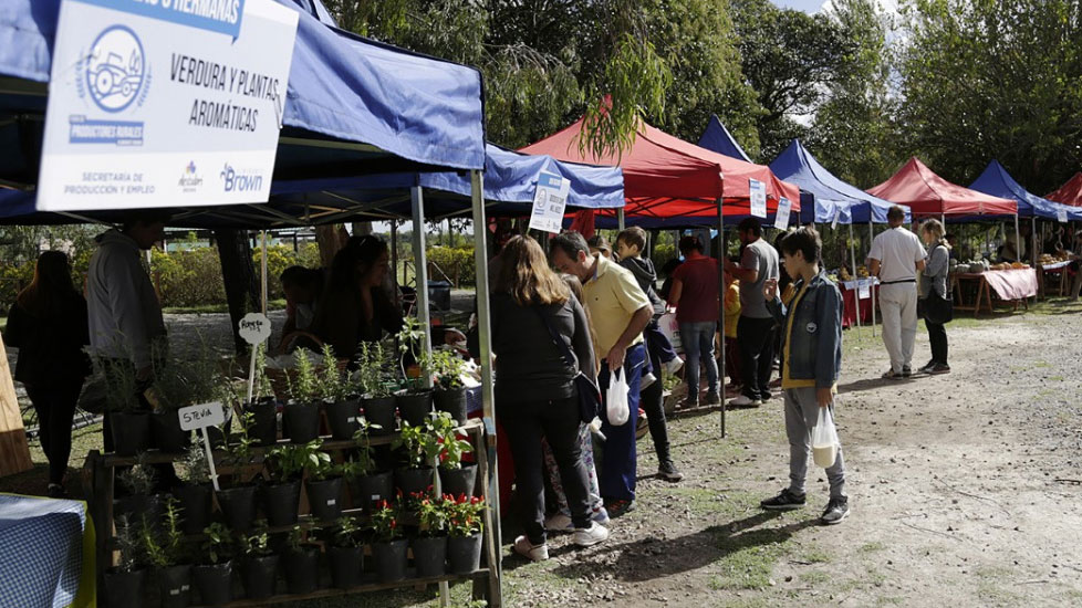 Feria productores Rivadavia