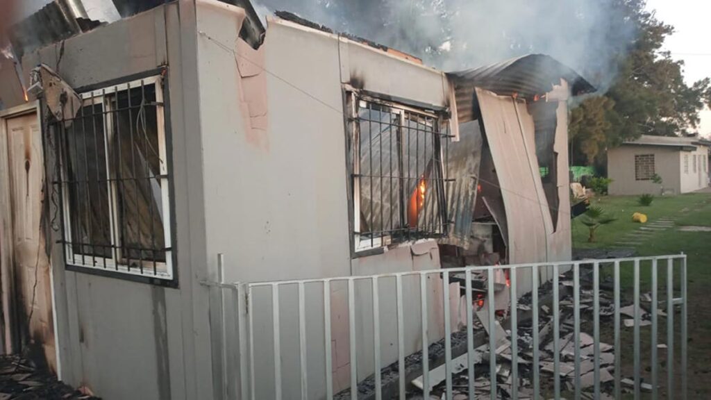 incendio monte grande