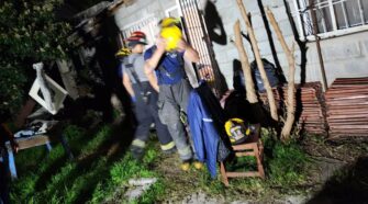 Rescate de un hombre en Lanús