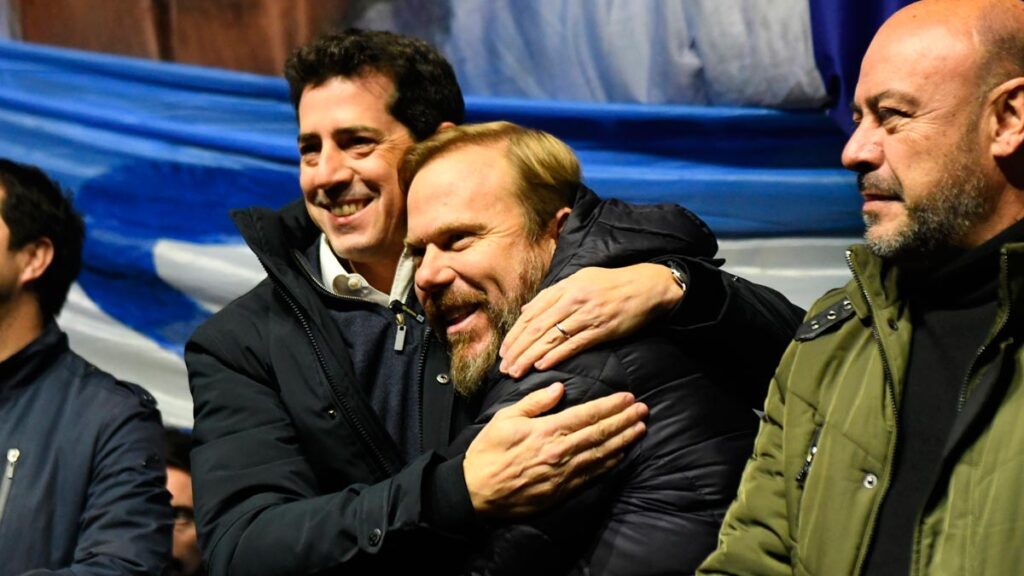 Wado de Pedro en Ezeiza