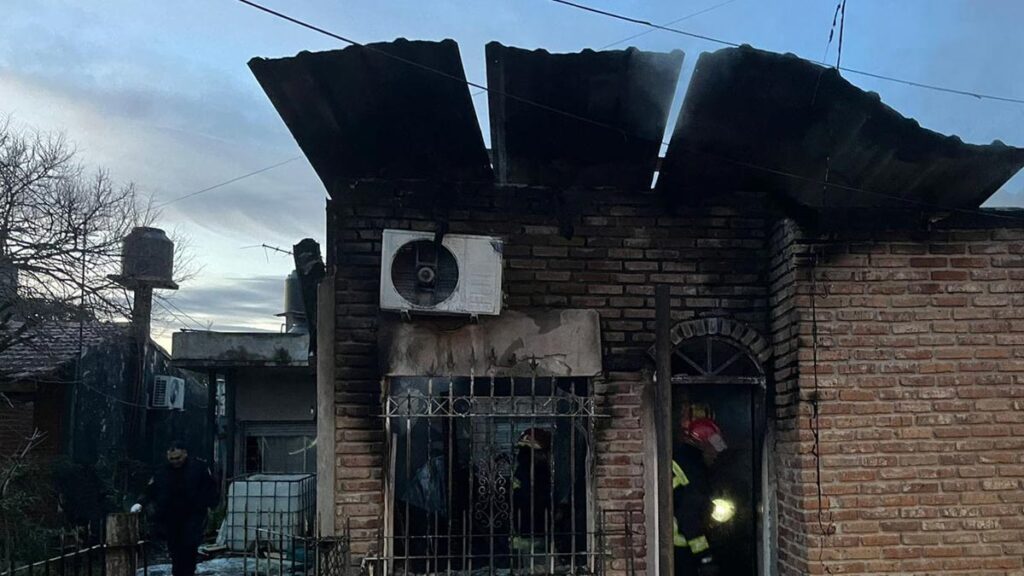 Trágico incendio en Almirante Brown