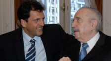Massa destacó el "compromiso inquebrantable" con la democracia de Alfonsín