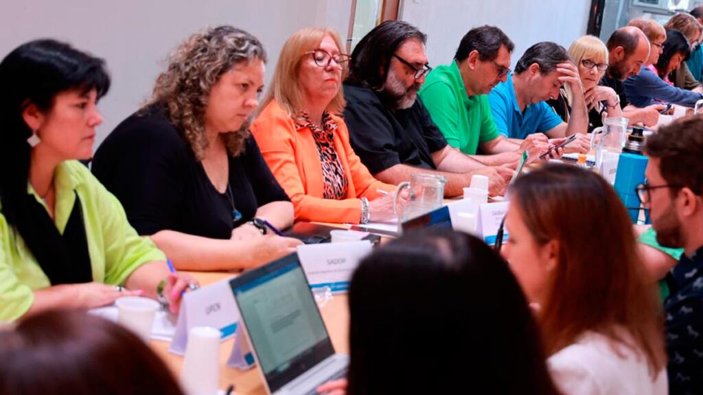 Paritarias: El FUDB analiza la propuesta salarial del gobierno bonaerense