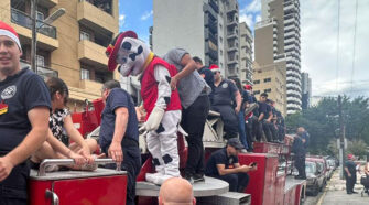 Papá Noel llenó de magia las calles de la zona sur del Conurbano