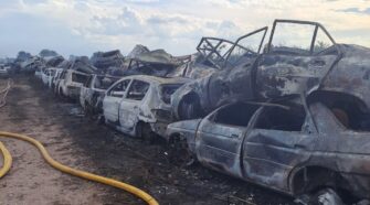Incendio de predio judicial que albergaba autos en Almirante Brown