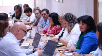 Los docentes bonaerenses aceptaron el aumento del 13,5%