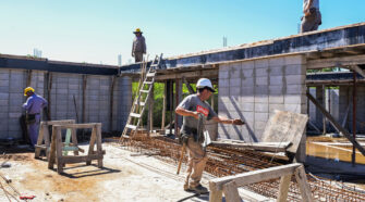 Avellaneda: Avanza la construcción de un centro comunitario en la Isla Maciel