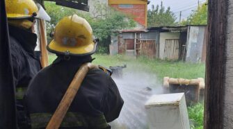 Incendio de una vivienda en Canning: el propietario tuvo que ser asistido por el SAME