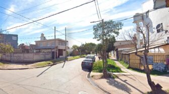 El efectivo de la Policía fue sorprendido por dos asaltantes en Pensamiento y Camelia de San Francisco Solano. Buscan a un cómplice.