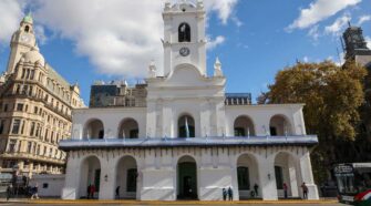 Cabildo - 25 de Mayo