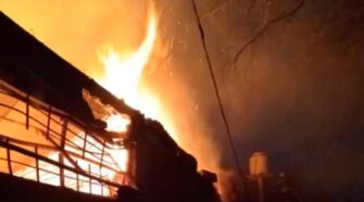 Incendio en maderera de Lomas de Zamora