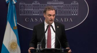 Manuel Adorni conferencia de prensa