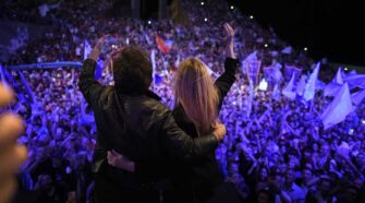 Milei cierre de campaña de LLA en Rosario