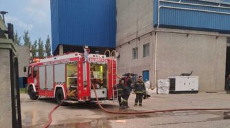 incendio en el parque industrial de 9 de Abril