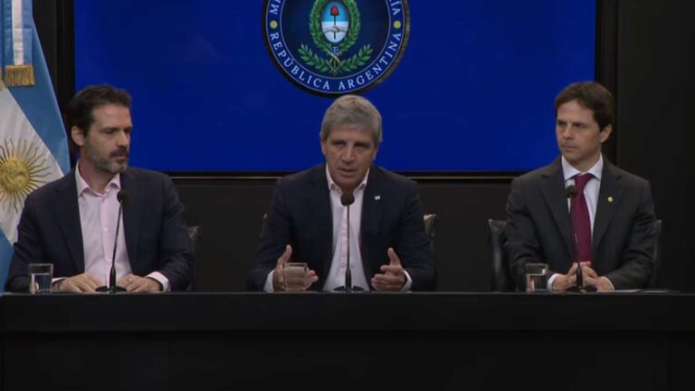 Caputo anunció un programa para estimular el crédito hipotecario