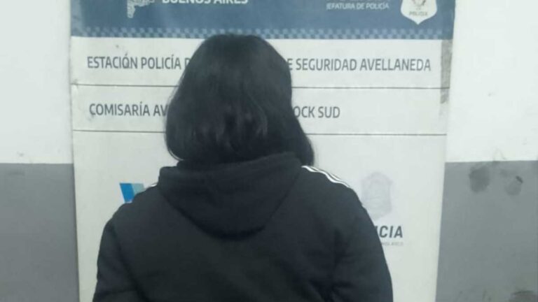 Detuvieron a una joven que era buscada por un homicidio en Avellaneda