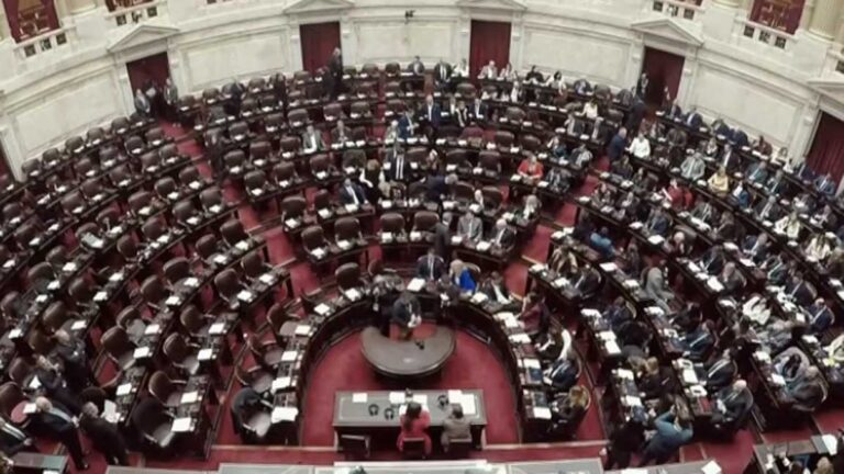 Comenzó la sesión en Diputados, tras dos meses de inactividad